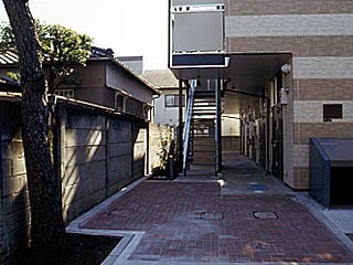 堤方 エントランス
