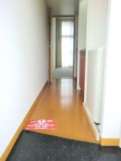 トーレイ【告知事項部屋有303】物件名非掲載 玄関