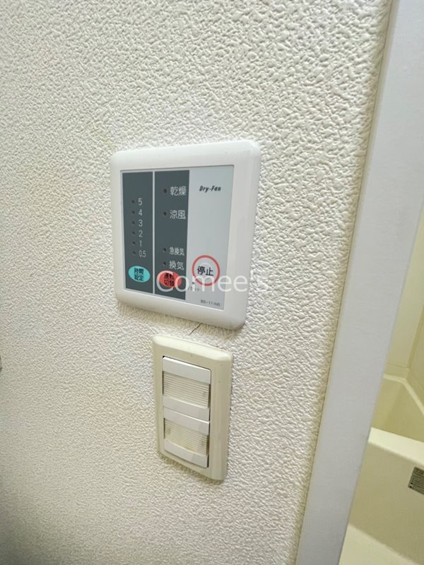 ＬＵＭＩＥＲＥ 【告知事項部屋有】物件名非掲載 浴室換気乾燥機