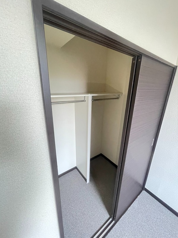 虹 クローゼット