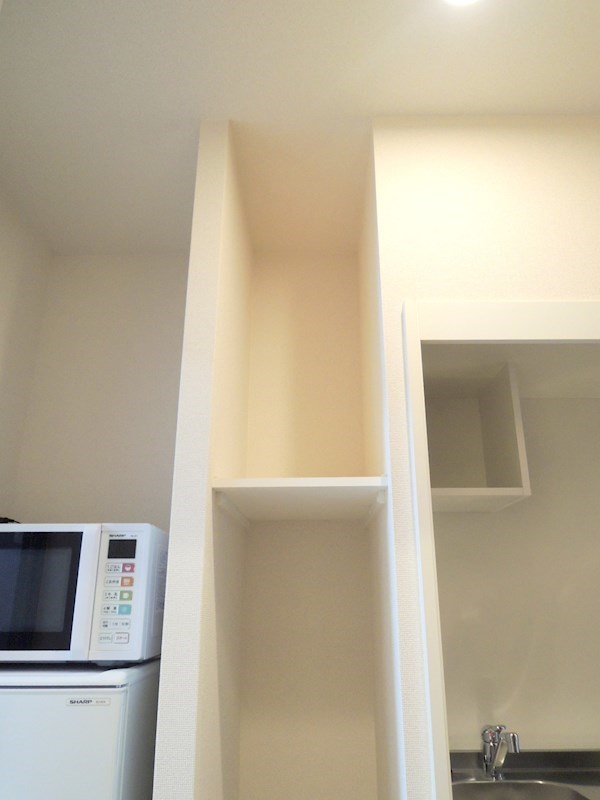 西調布 キッチンの収納スペース