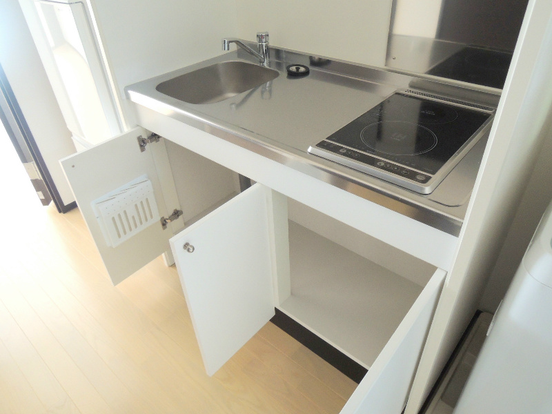 カレン キッチンには電気２口コンロが設置済みです