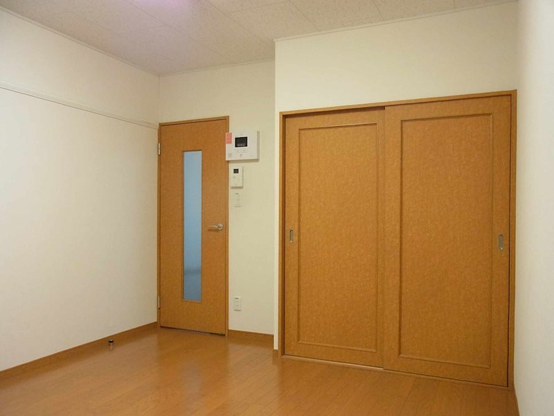 アースリー生田 その他
