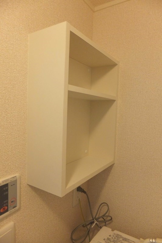 ポレール 洗濯機の上部には収納棚があります