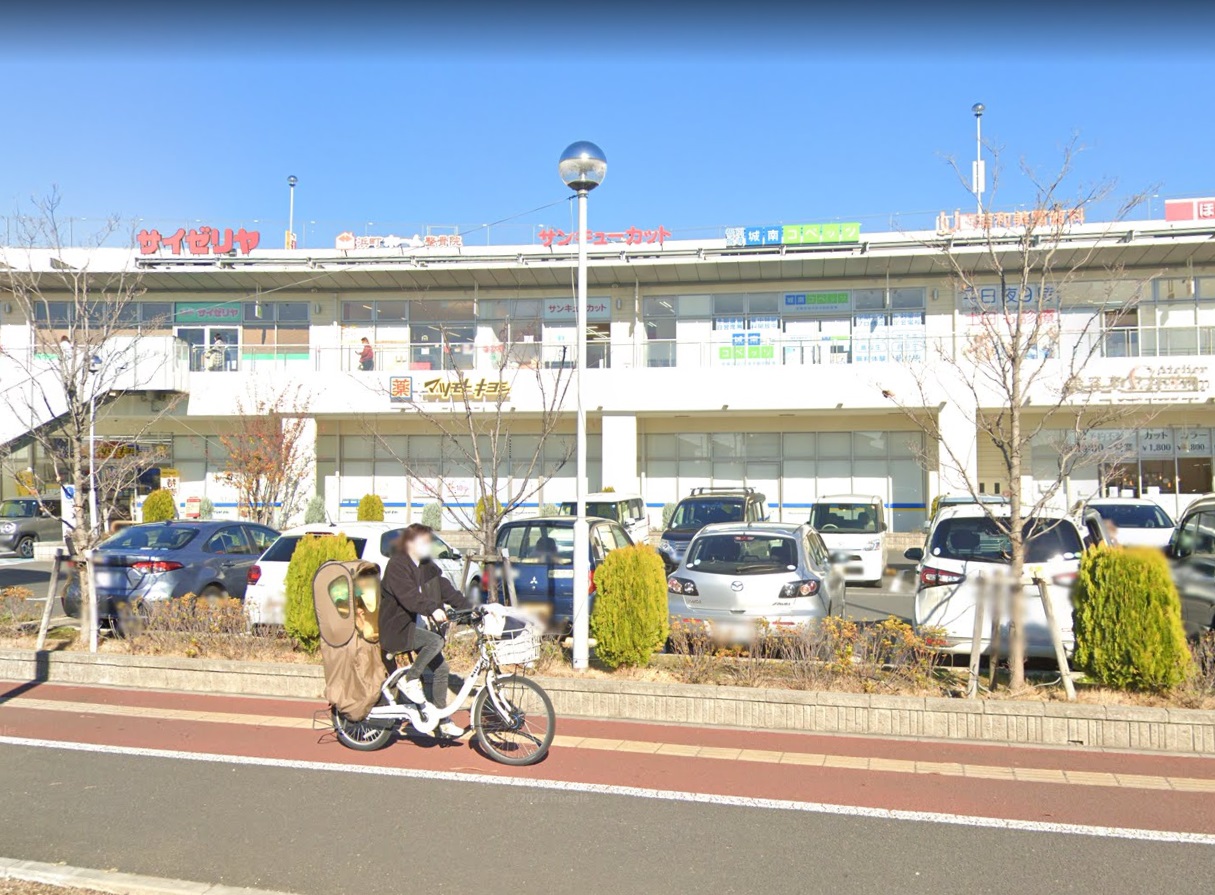 ミオラコート ﾄﾞﾗｯｸﾞｽﾄｱ ﾏﾂﾓﾄｷﾖｼ ｳﾆｸｽ浦和美園店