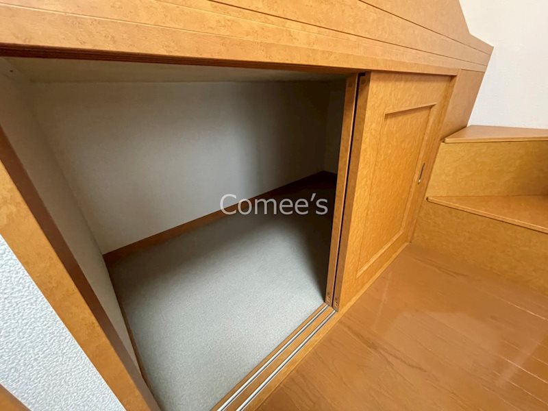 エスペランサＣ ベッドの下は大きな収納になっています