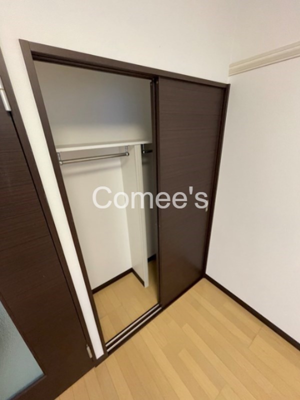 新座ブルー クローゼット