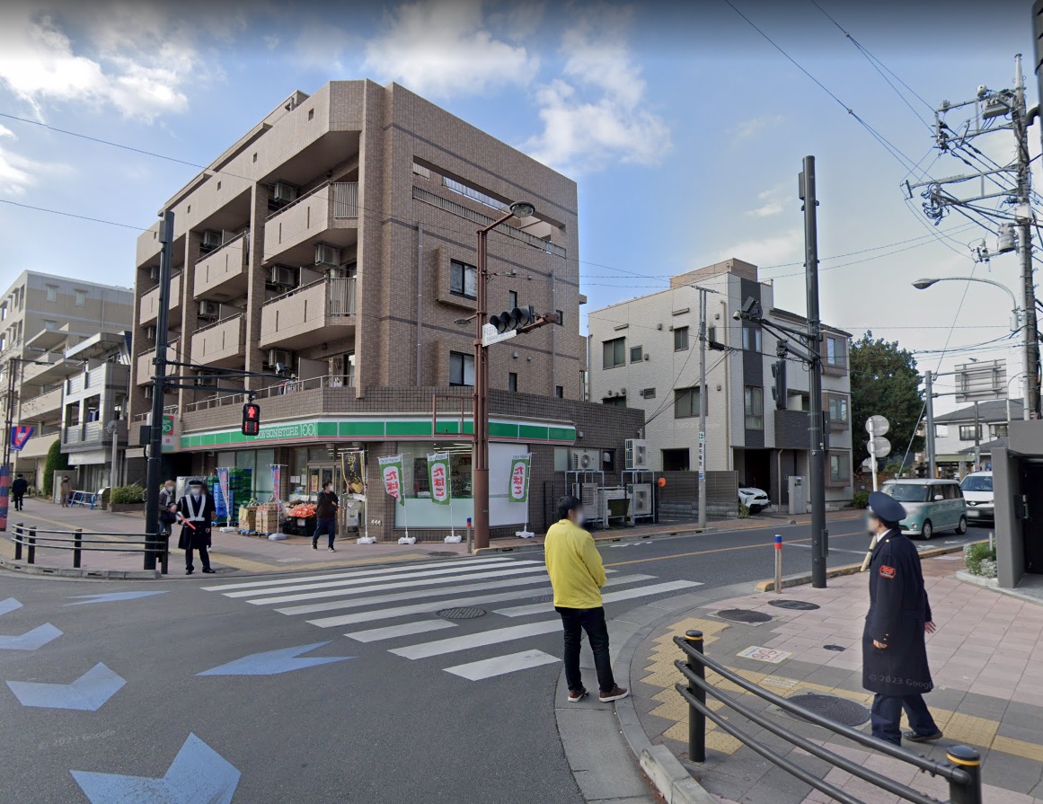 グローリア ﾛｰｿﾝｽﾄｱ100 LS飛田給店