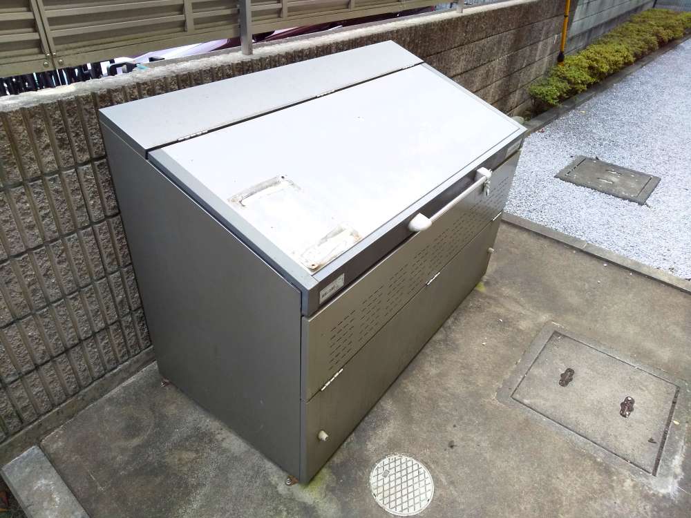 レオパレスコーラル　クラウド ゴミ庫