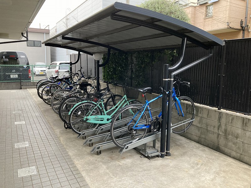 レオパレスウィスタリアⅡ 自転車置き場