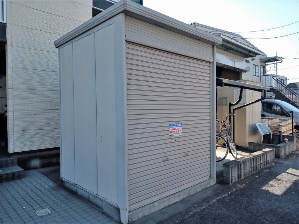 レオパレスヴァンサンカン ゴミ置き場