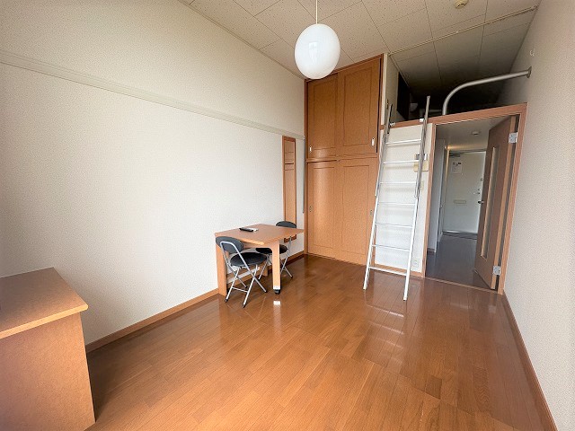 レオパレスディアコート 1階居室