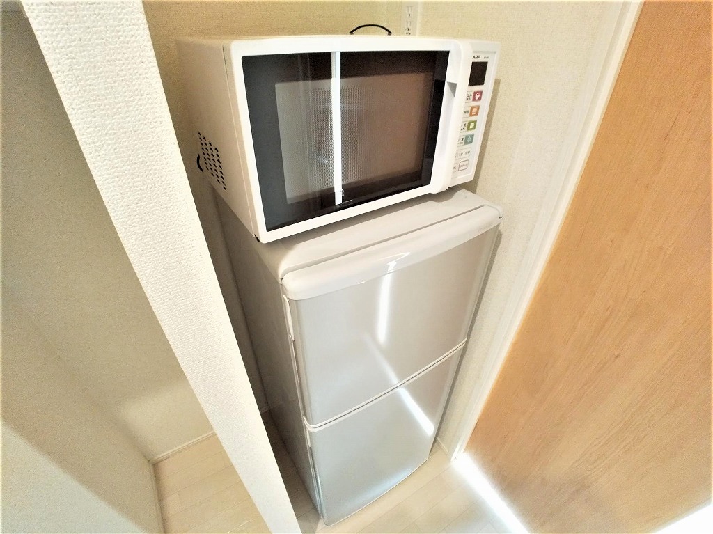 クレイノ彩Ⅴ レンジと冷蔵庫