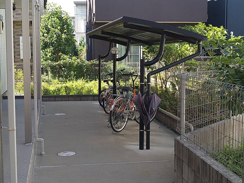 クレイノエミネンス 駐輪場　自転車＆原付のみ駐輪可