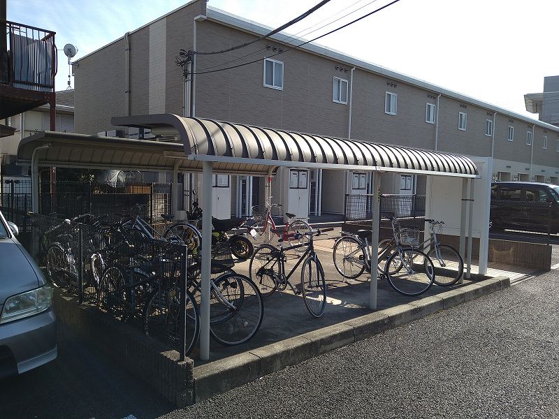 レオパレスプロテクシオン 駐輪場