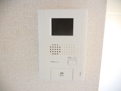 レオパレスカーツ モニター付きインターフォン