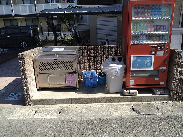 レオパレスパンシー ゴミ置場