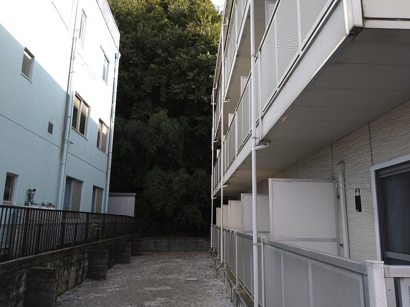 レオパレスカリス その他