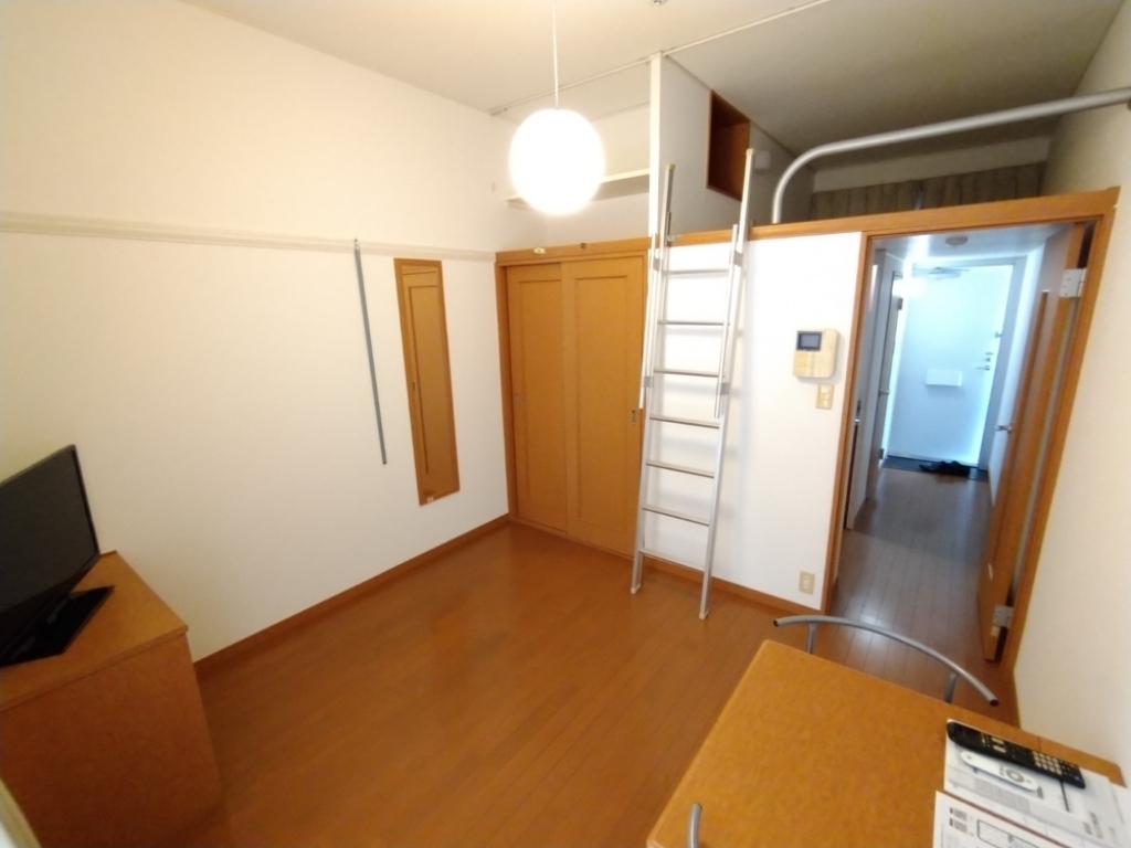 レオパレスクヴェレ その他