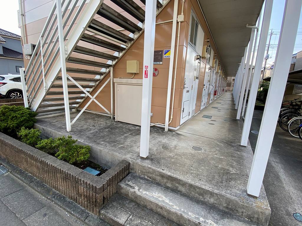 レオパレスコージー　プレース その他