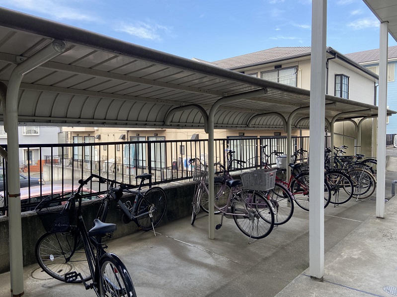 レオパレス城 駐輪場