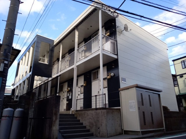 レオパレス城 外観