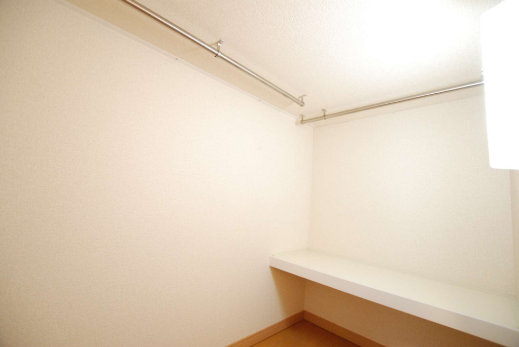 レオパレスプレジオ その他