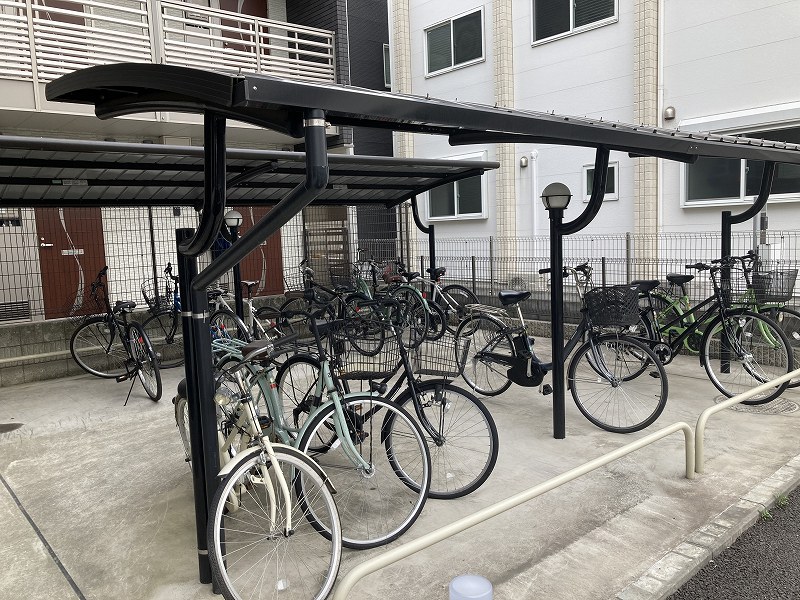 クレイノプレミール蕨 自転車置き場