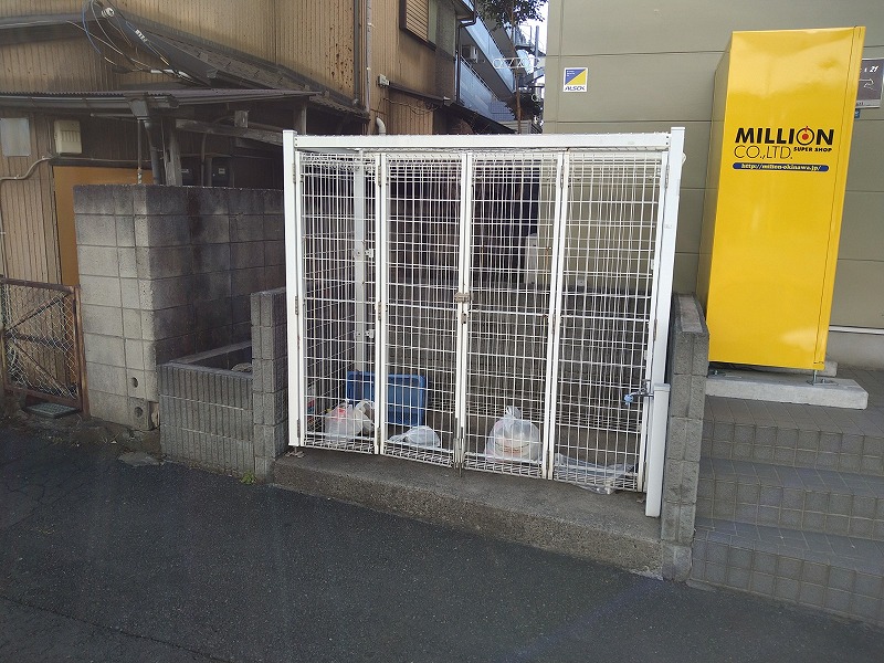 レオパレスＣｈａｒｍＣｏｕｒｔ ゴミ置場