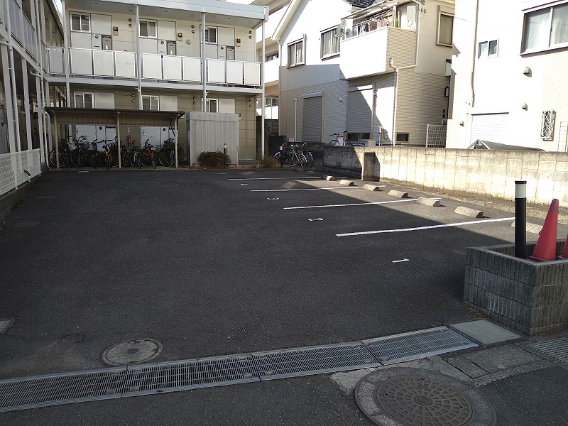 レオパレスＣｈａｒｍＣｏｕｒｔ ５台分