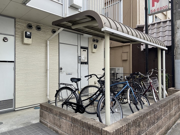 レオパレス彩 駐輪場