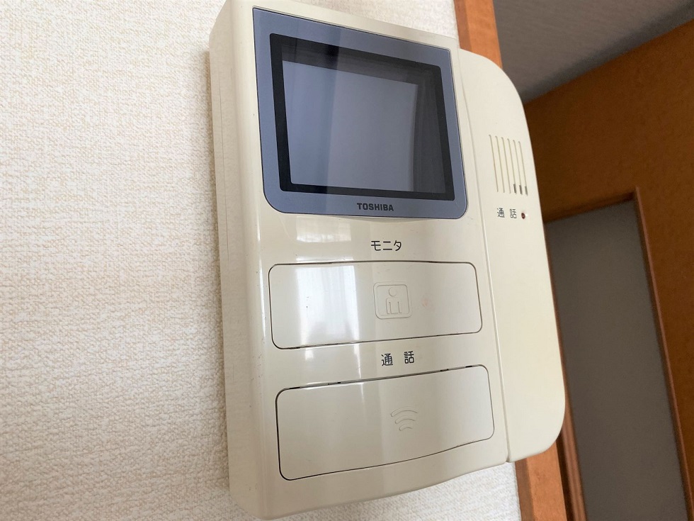 レオパレスサニーホームズ モニター付きインターホン