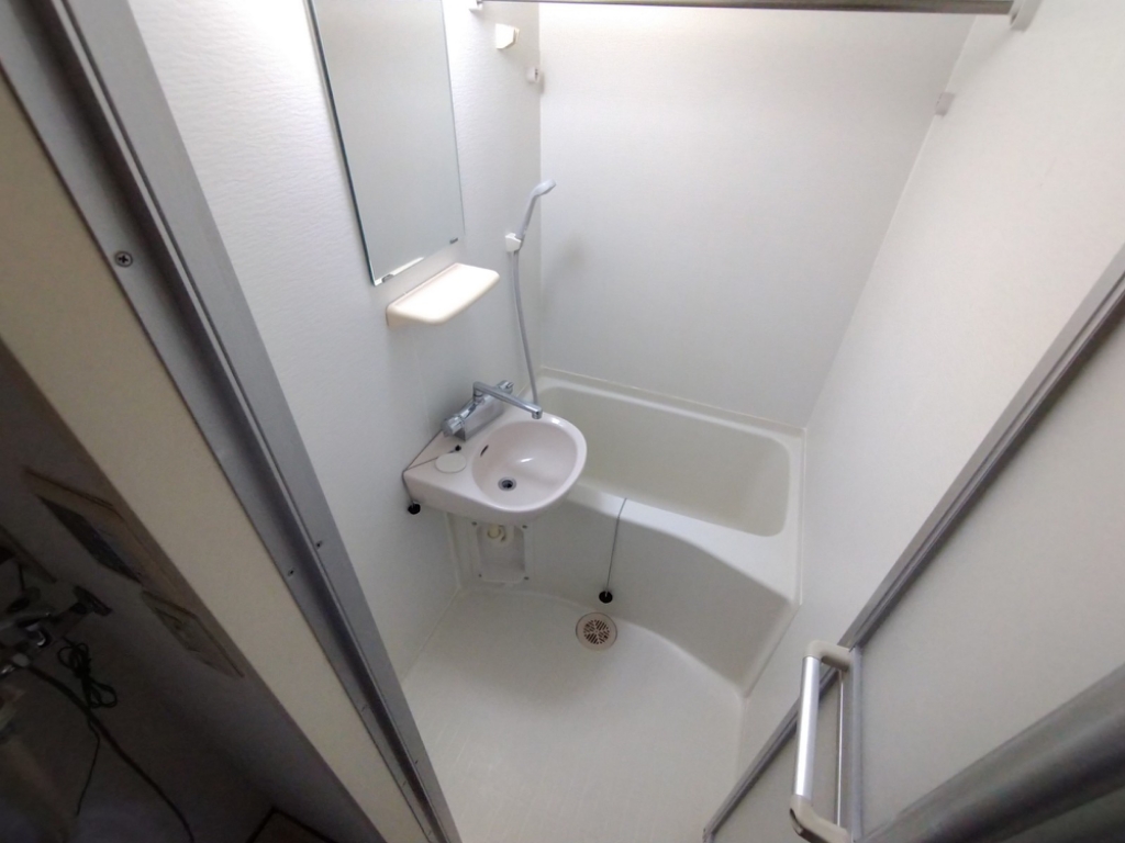 レオパレスアネックスグランドゥール バス・シャワールーム