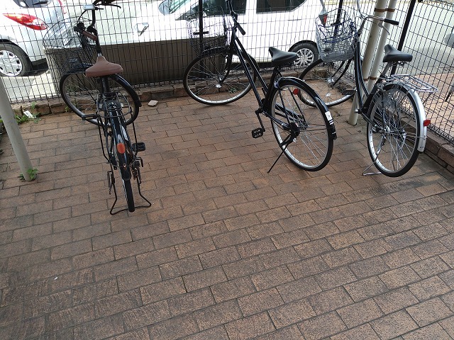 レオパレスＥＣＨＯ 駐輪場　原付＆自転車のみ駐輪可能
