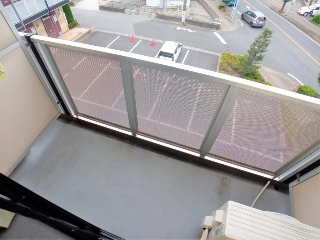 レオパレスＭＬハロープラザ 各部屋専用バルコニー付きです。