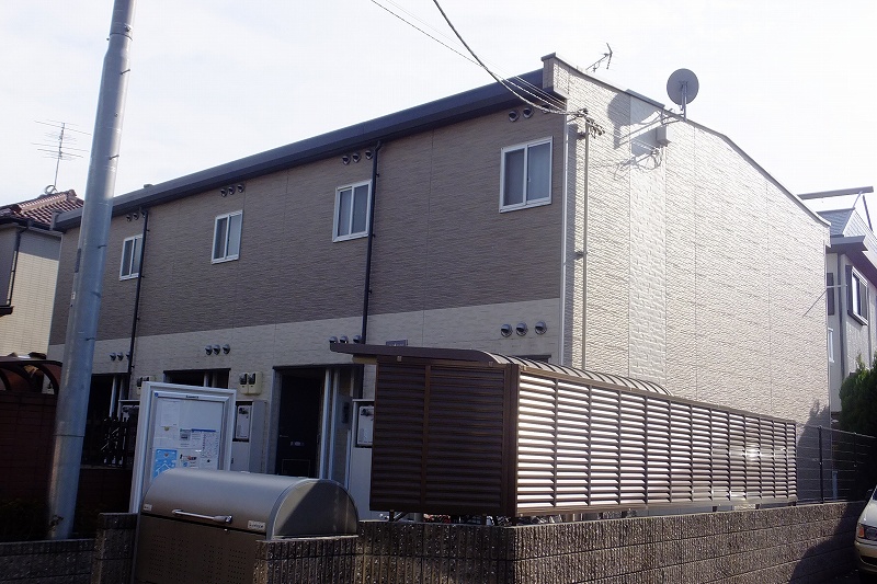 レオパレスプリムヴェール 外観