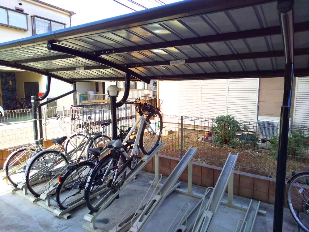 クレイノラルーチェ 駐輪場