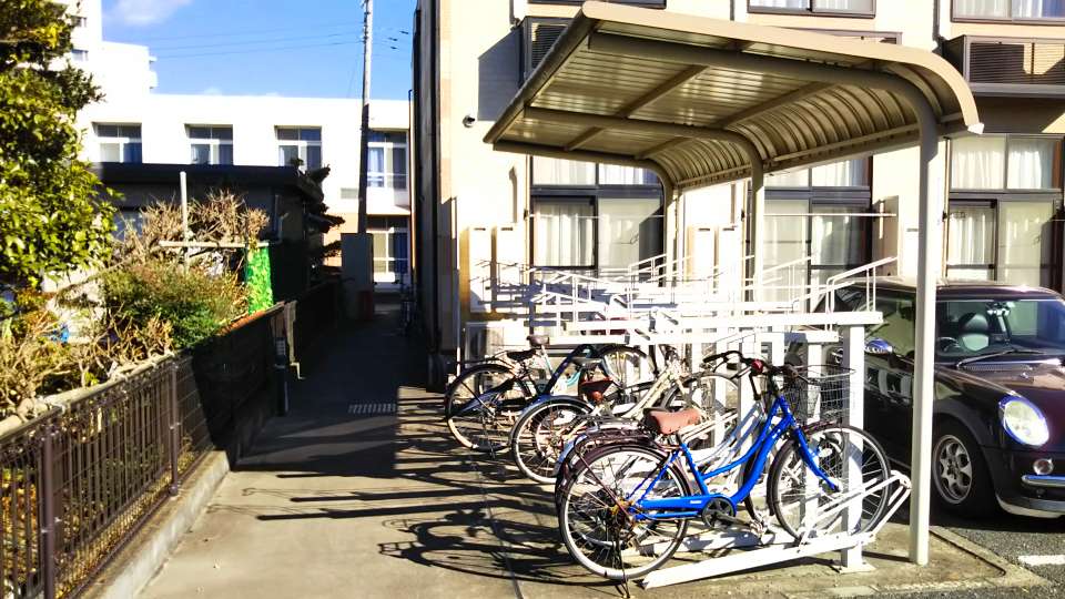 レオパレス楓 駐輪場