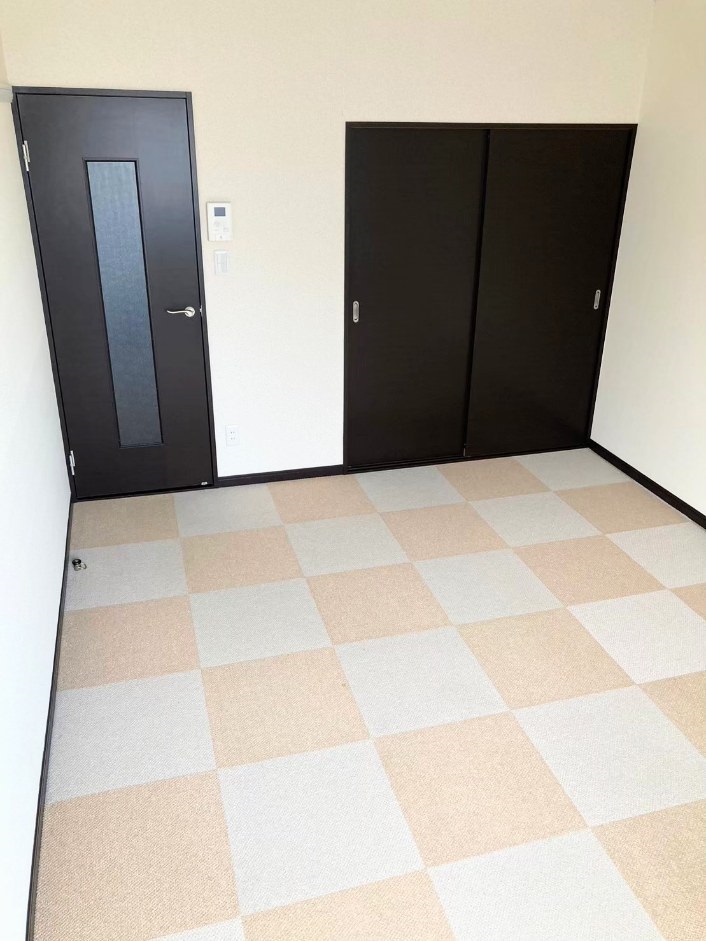 レオネクストノワールⅡ カーペットの模様は部屋ごどに異なります。