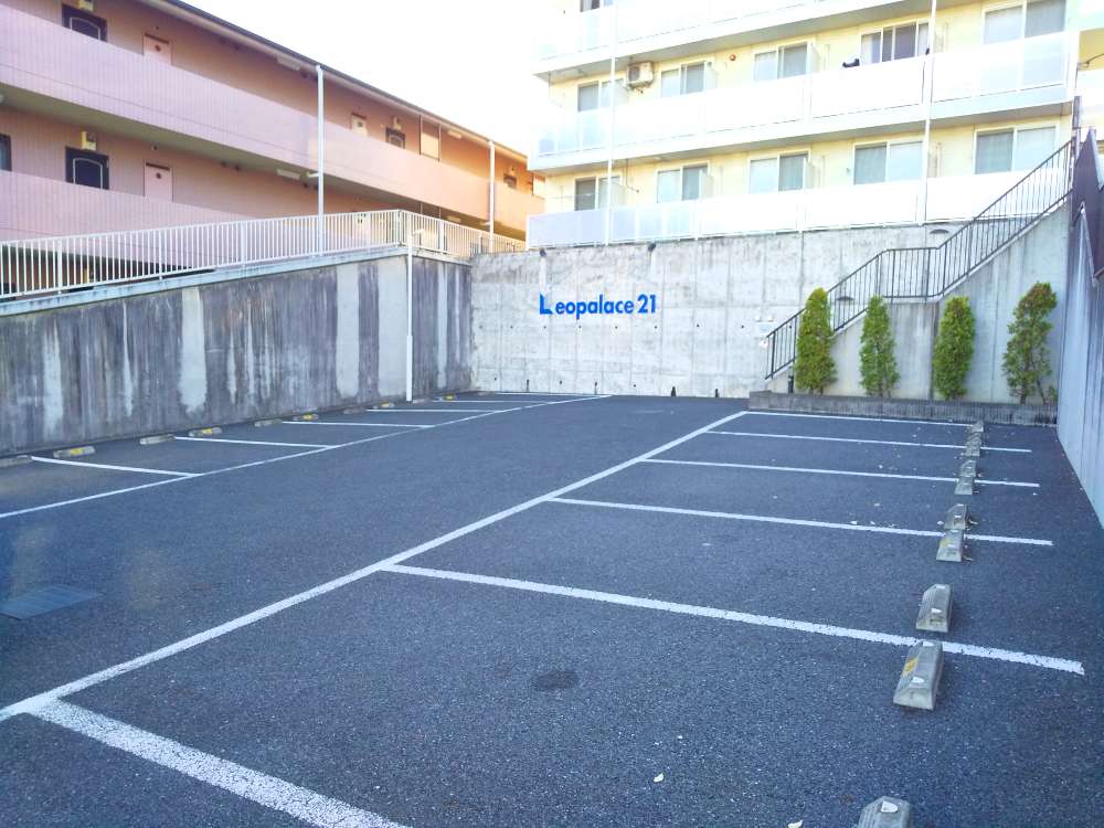 レオパレス岸町 その他