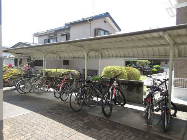 レオパレスウィン 駐輪場