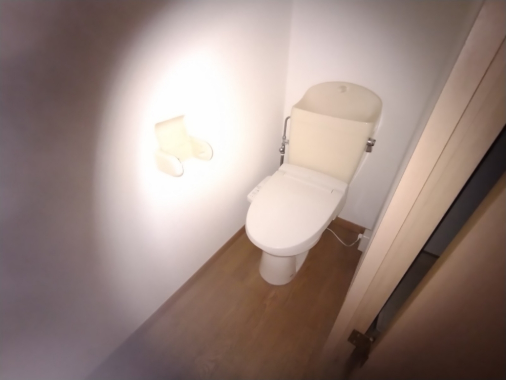 レオパレスＰＬＡＣＥ　ＩＮ　ＴＨＥ　ＳＵＮ 温水洗浄便座設置