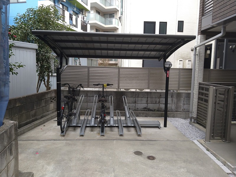 クレイノフェルス 駐輪場　自転車＆原付のみ駐輪可