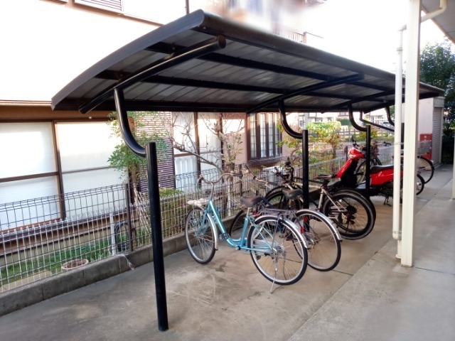 レオネクストシティーパレス２ 駐輪場