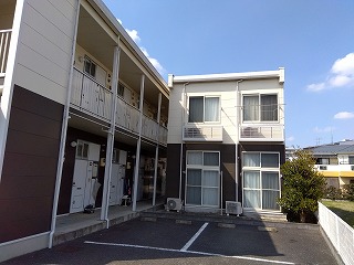 レオパレスボーリユトトロ 外観