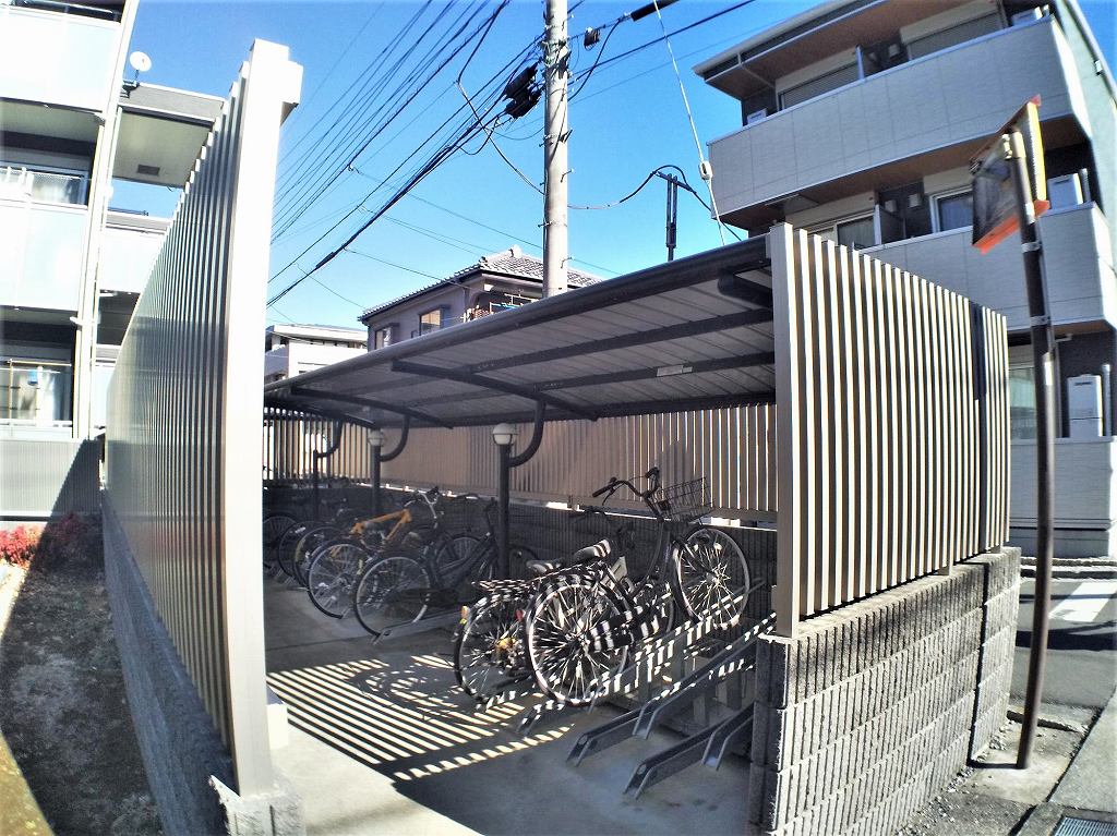 クレイノ栞 駐輪場