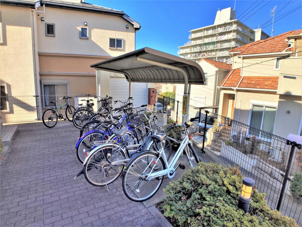 レオパレスソフィア　Ⅱ 駐輪場