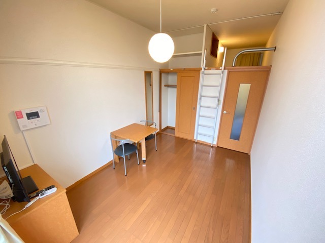 レオパレスＫＡＺＵ 現況優先