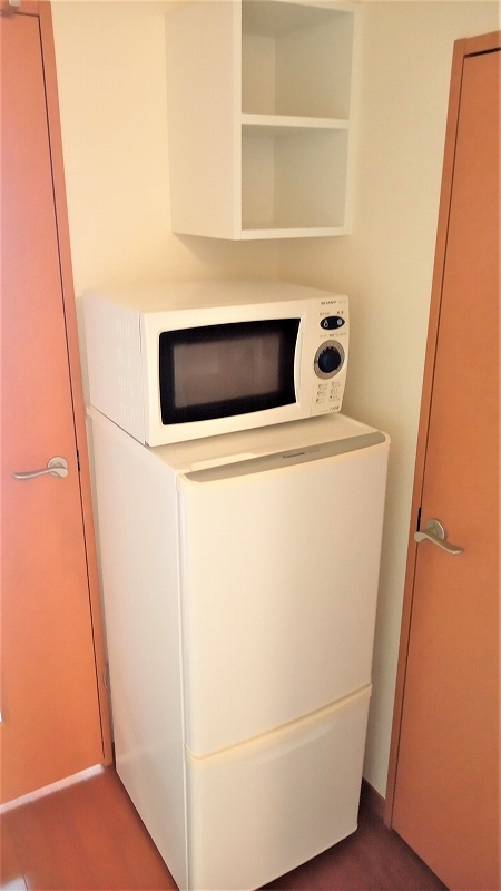 レオパレスアルシオネ 冷蔵庫・電子レンジ付