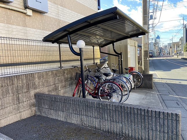 レオパレスストリートハウス 駐輪場